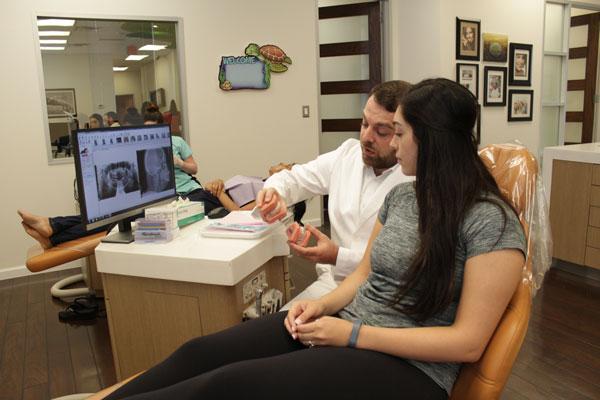 Dr. Kanaan with Invisalign Patient